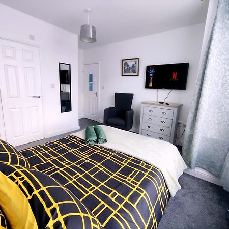 House Share With Few Ensuite Rooms Near Southmead Bristol Extérieur photo